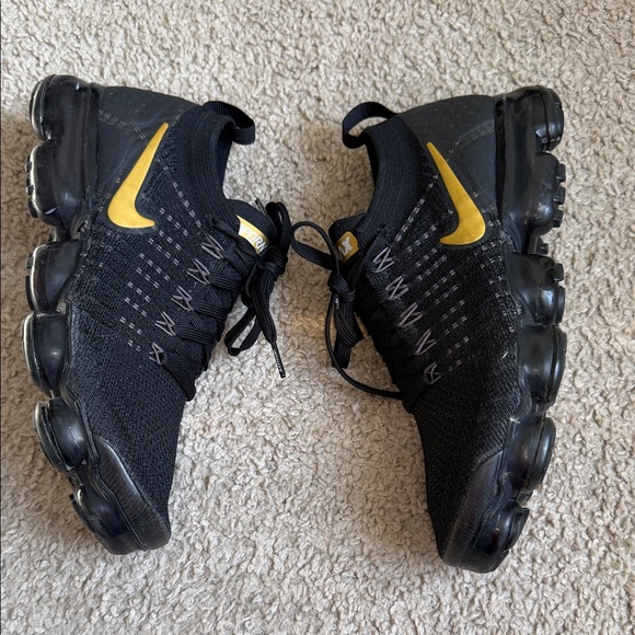 Nike Shoes - Nike vapor max Black Knit Running Sneakers with Gold Swoosh